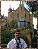 Al at the WDW Haunted Mansion, 11/99